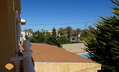 Nýbygging - Einbýlishús -
Orihuela Costa - Cabo Roig