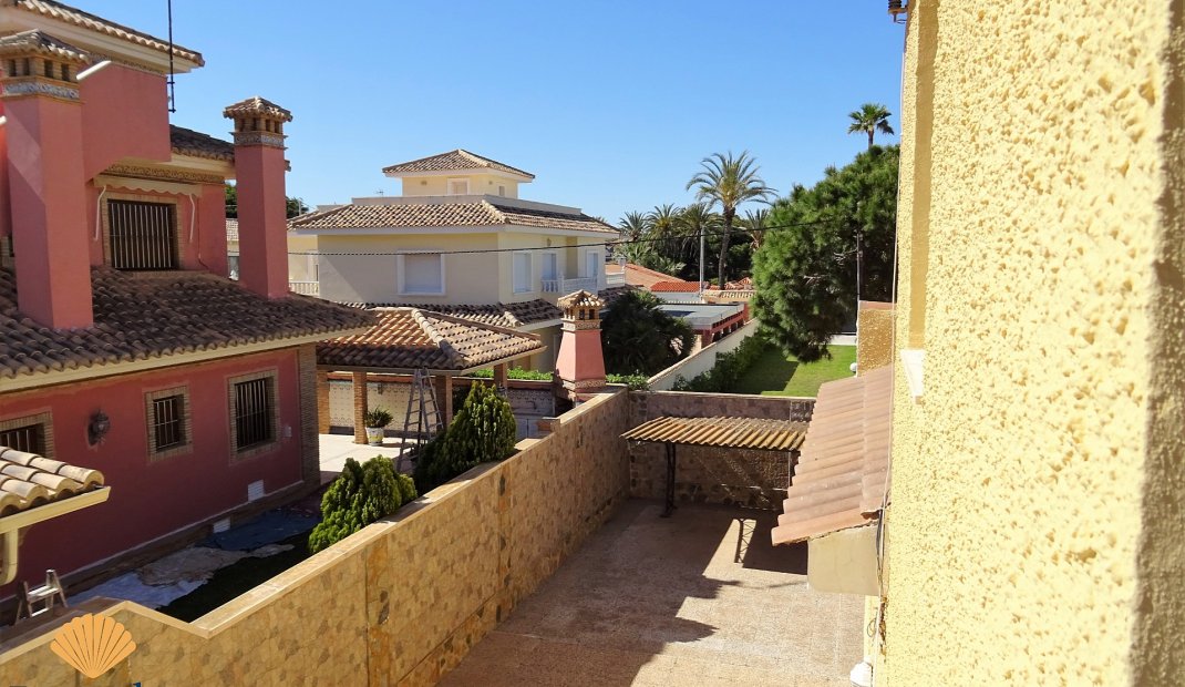 Nýbygging - Einbýlishús -
Orihuela Costa - Cabo Roig