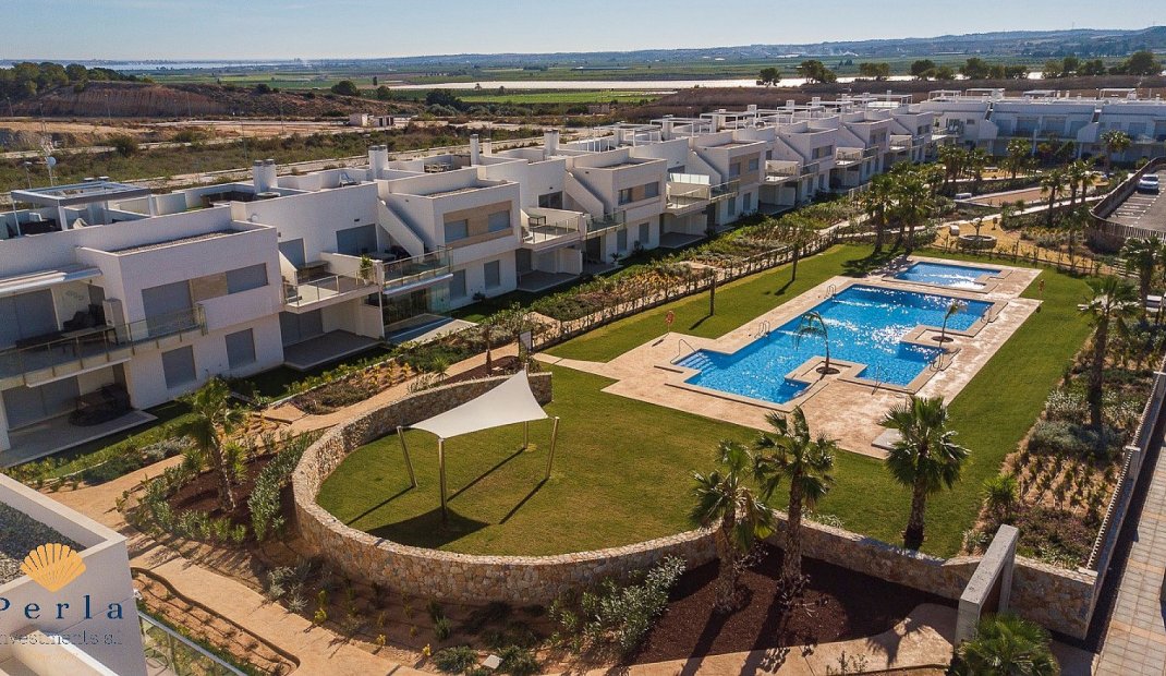 Obra nueva - Bungalow -
Vistabella Golf