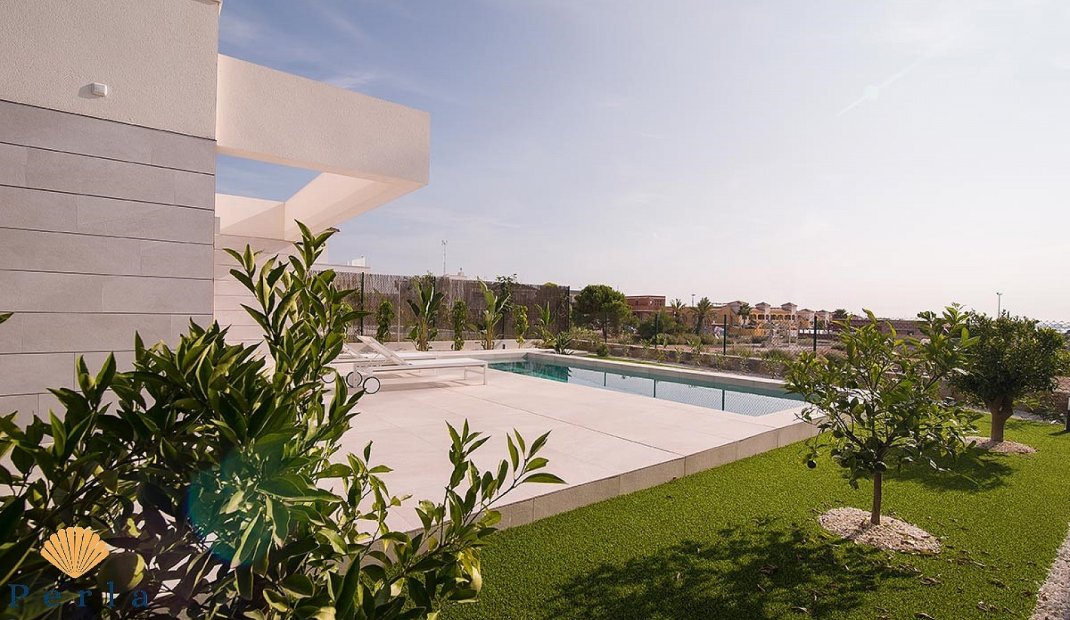 Obra nueva - Villa -
Los Montesinos