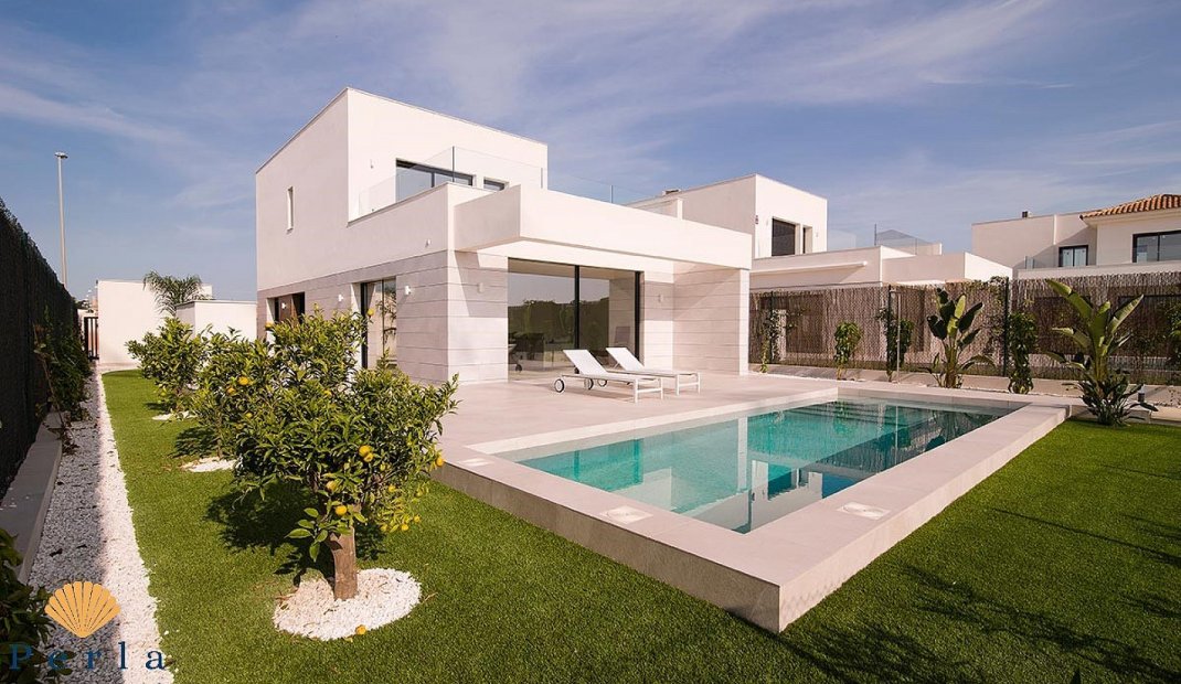 Obra nueva - Villa -
Los Montesinos