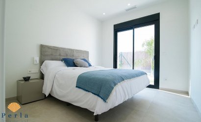 Obra nueva - Villa -
Los Montesinos