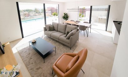 Obra nueva - Villa -
Los Montesinos