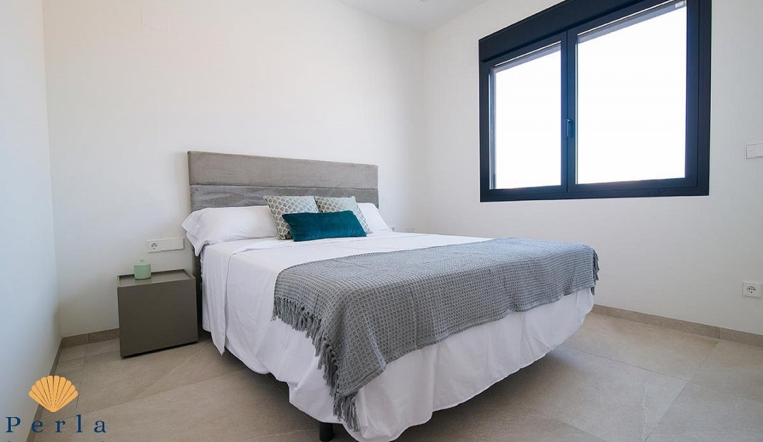 Obra nueva - Villa -
Los Montesinos