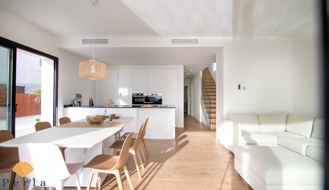 Obra nueva - Villa -
Los Montesinos