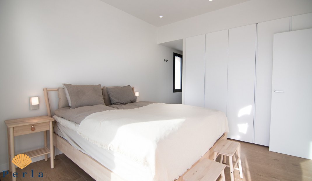 Obra nueva - Villa -
Los Montesinos