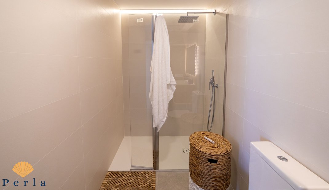 Obra nueva - Apartamento -
Gran Alacant