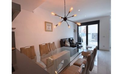 Resale - Townhouse -
Playa Flamenca