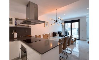 Resale - Townhouse -
Playa Flamenca