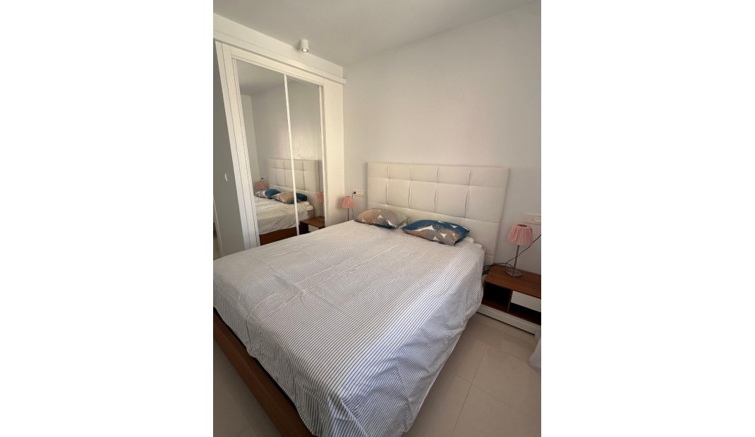 Reventa - Apartamento -
Los Alcázares