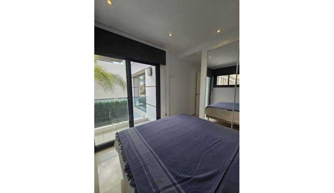 Endursala - Einbýlishús -
Ciudad Quesada