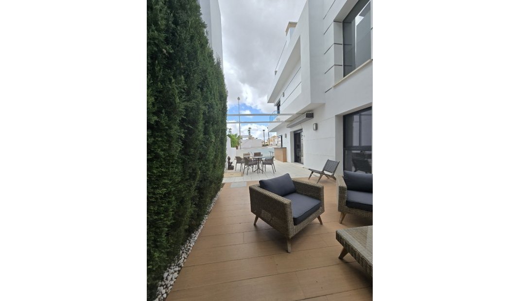 Endursala - Einbýlishús -
Ciudad Quesada