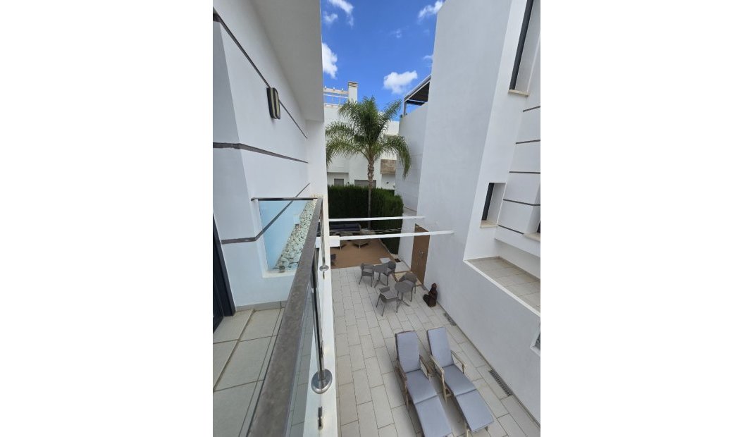 Endursala - Einbýlishús -
Ciudad Quesada