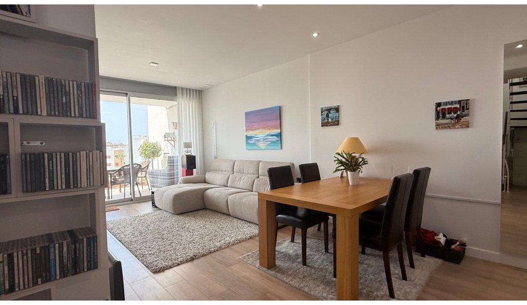 Resale - Penthouse -
Villamartin