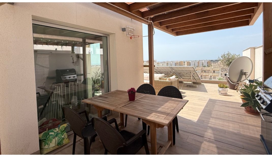 Resale - Penthouse -
Villamartin