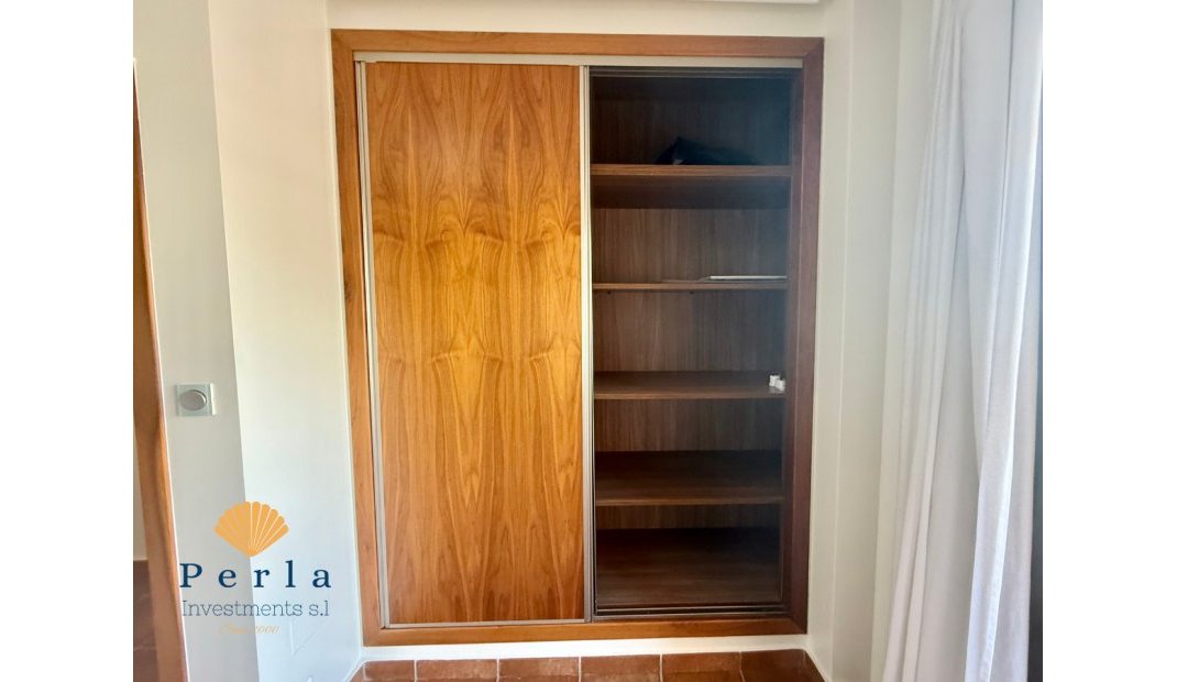 Resale - Apartment -
San Miguel de Salinas