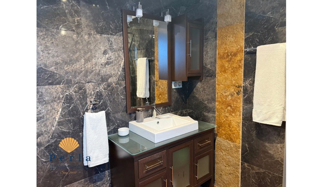 Resale - Apartment -
San Miguel de Salinas