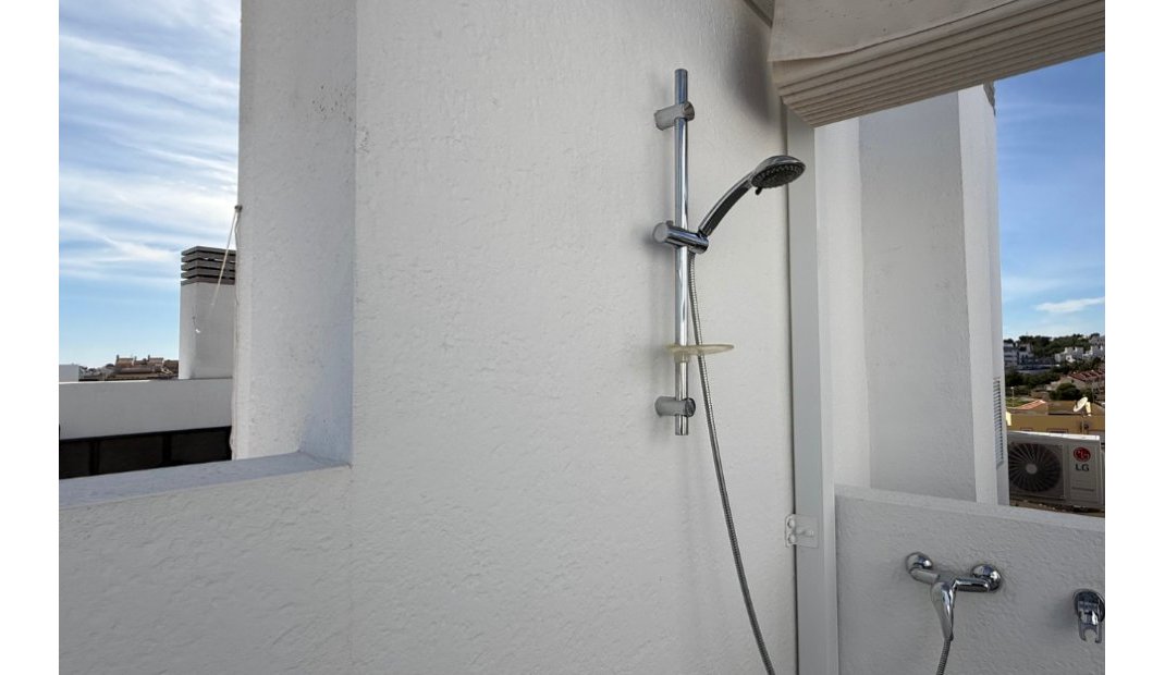 Resale - Apartment -
Villamartin