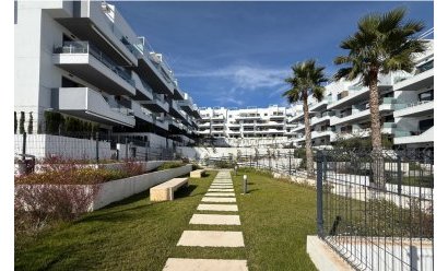 Resale - Apartment -
Villamartin