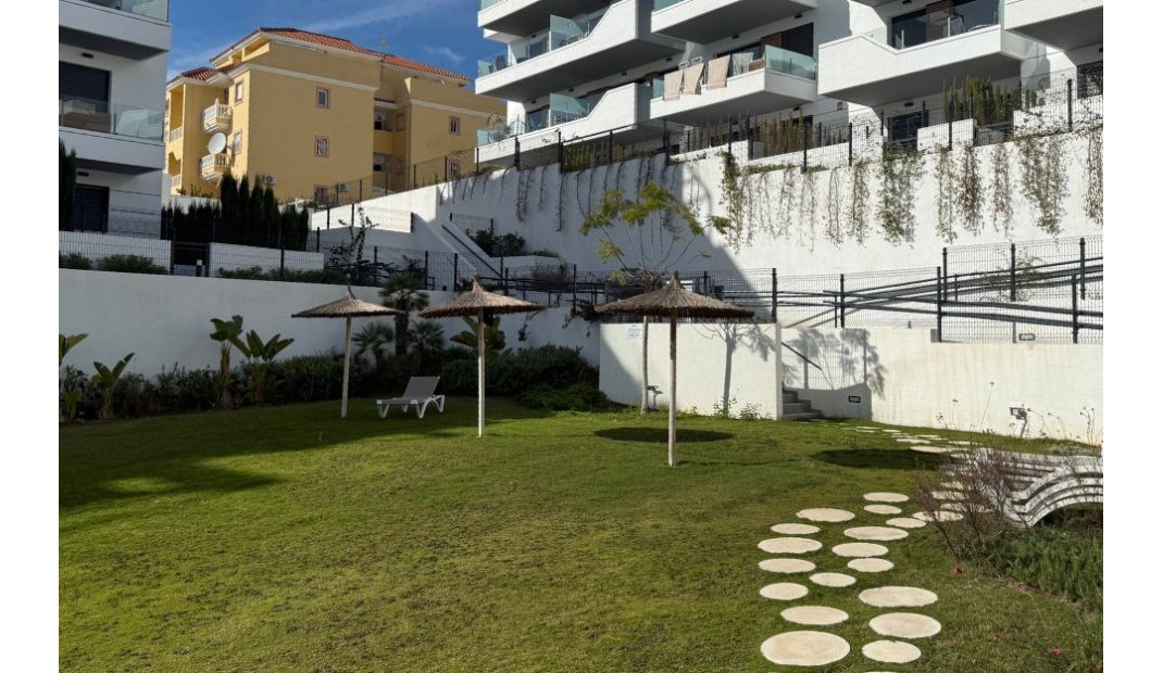 Resale - Apartment -
Villamartin