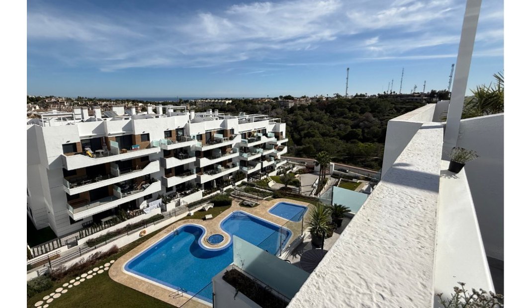 Resale - Apartment -
Villamartin