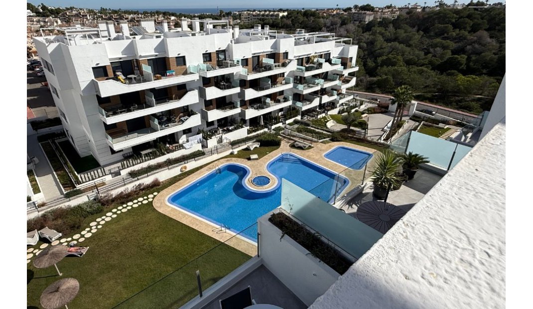 Resale - Apartment -
Villamartin