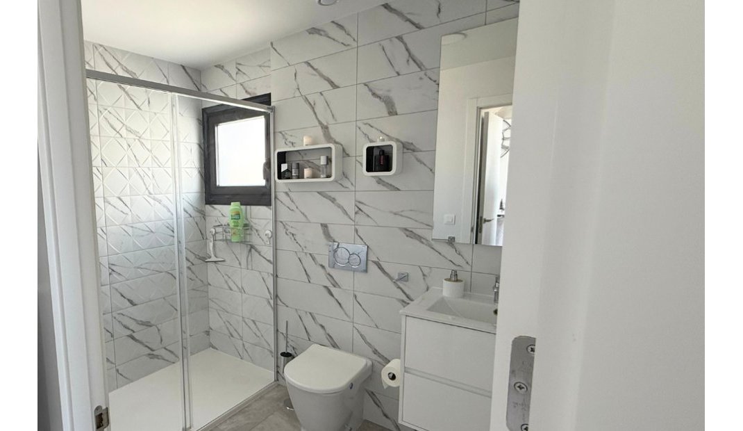 Resale - Apartment -
Villamartin