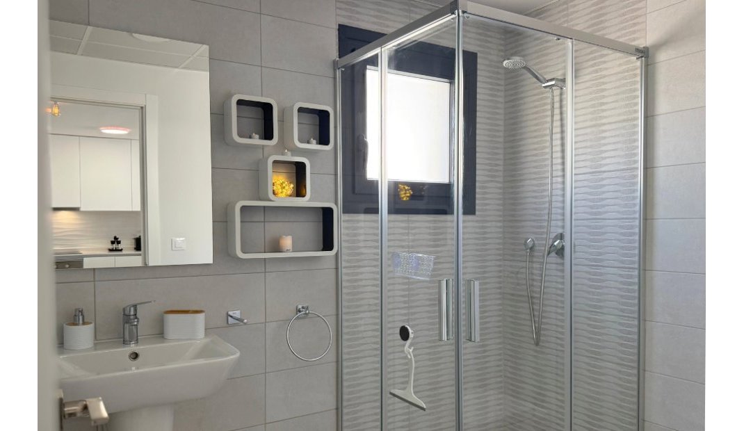 Resale - Apartment -
Villamartin