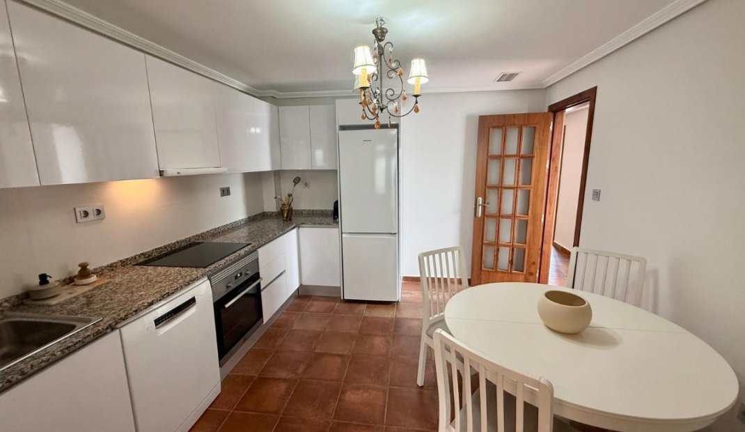 Resale - Apartment -
San Miguel de Salinas