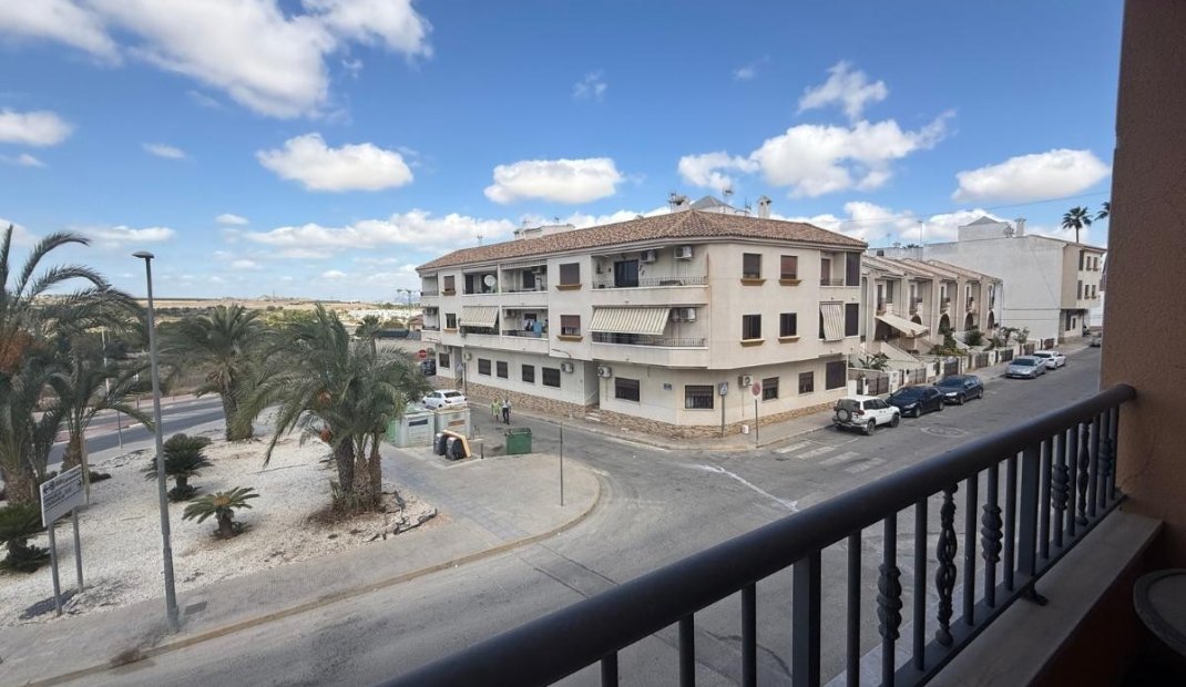 Resale - Apartment -
San Miguel de Salinas