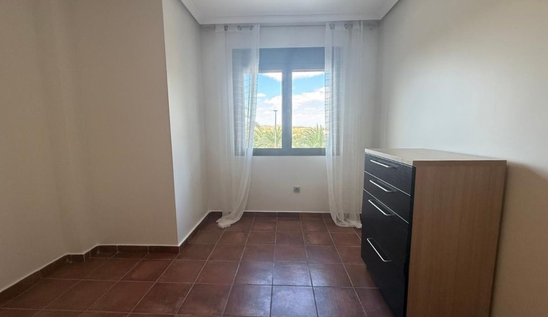 Resale - Apartment -
San Miguel de Salinas