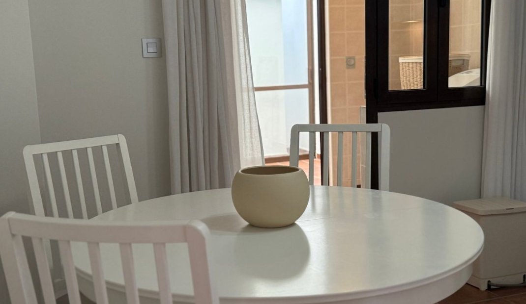 Resale - Apartment -
San Miguel de Salinas