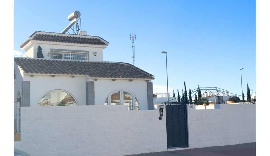 Resale - Villa -
Torre Pacheco - Sierra Golf - Balsicas