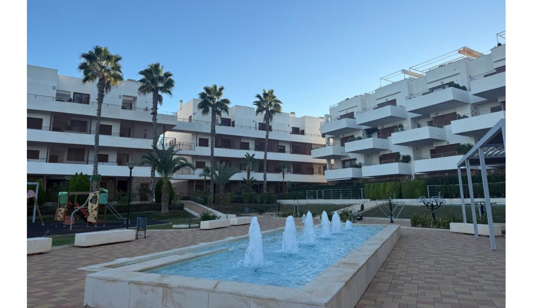 Resale - Apartment -
Lomas de Cabo Roig