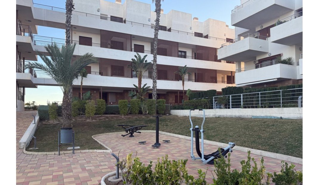 Resale - Apartment -
Lomas de Cabo Roig