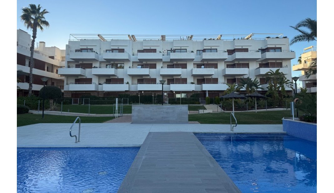 Resale - Apartment -
Lomas de Cabo Roig