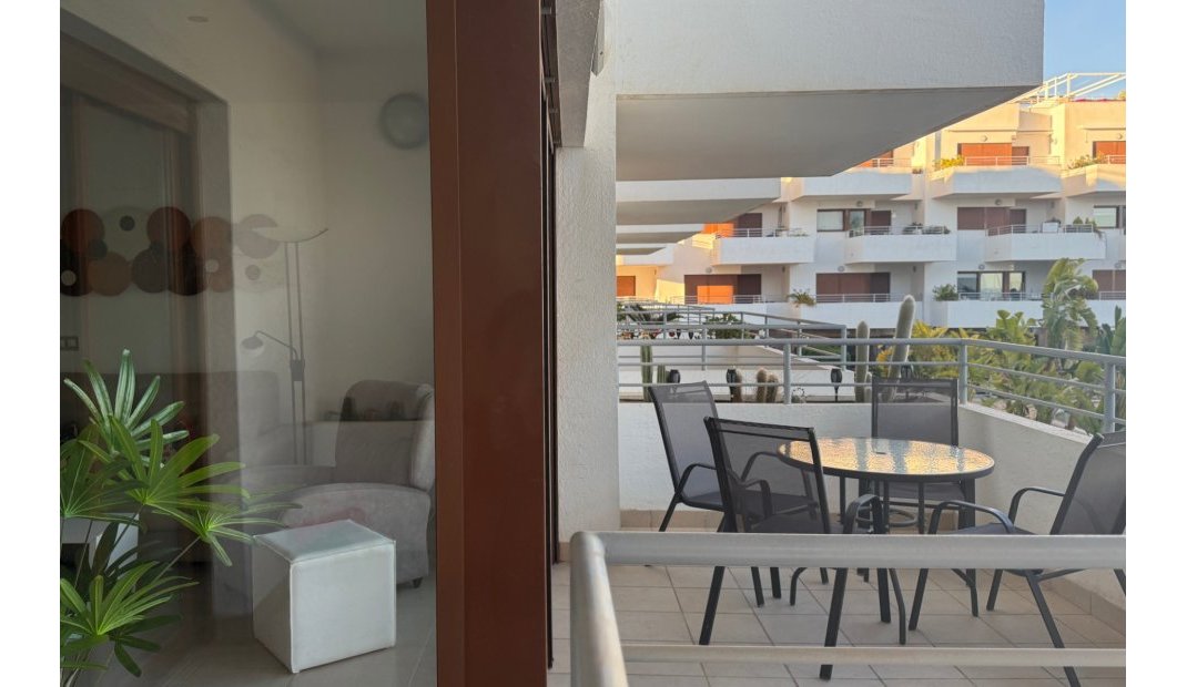 Resale - Apartment -
Lomas de Cabo Roig