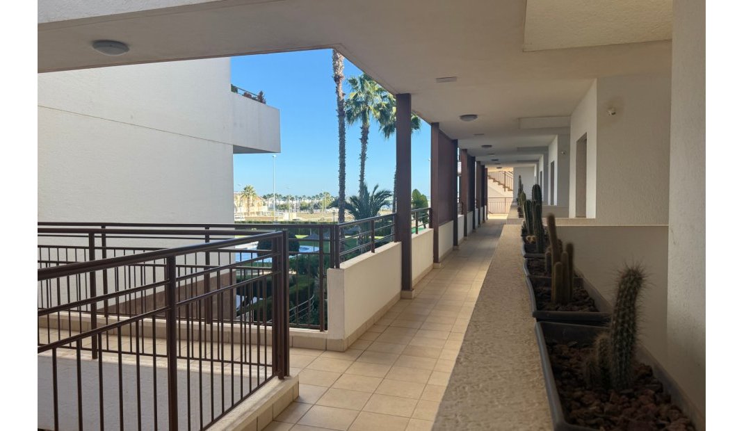 Resale - Apartment -
Lomas de Cabo Roig